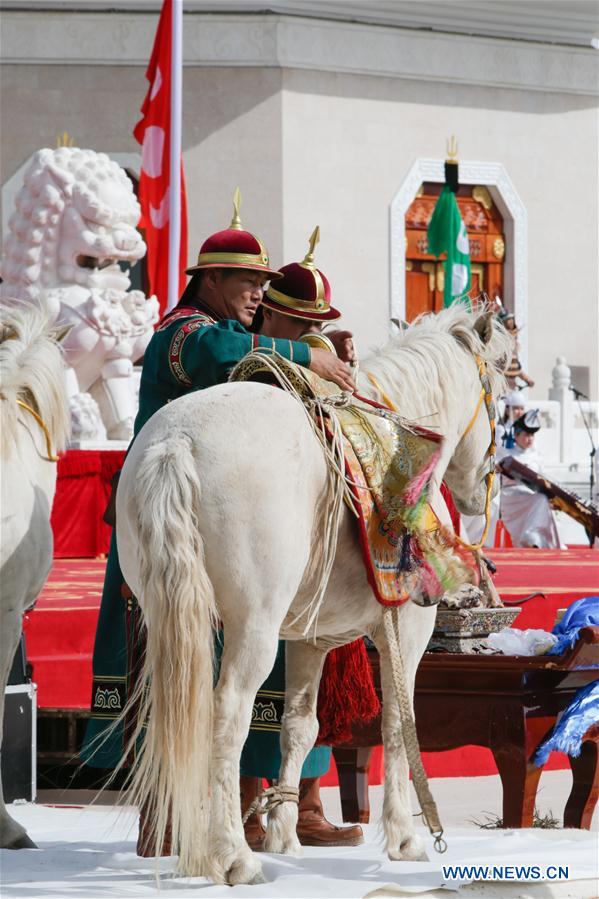 CHINA-INNER MONGOLIA-GENGHIS KHAN-MEMORIAL RITUAL (CN)