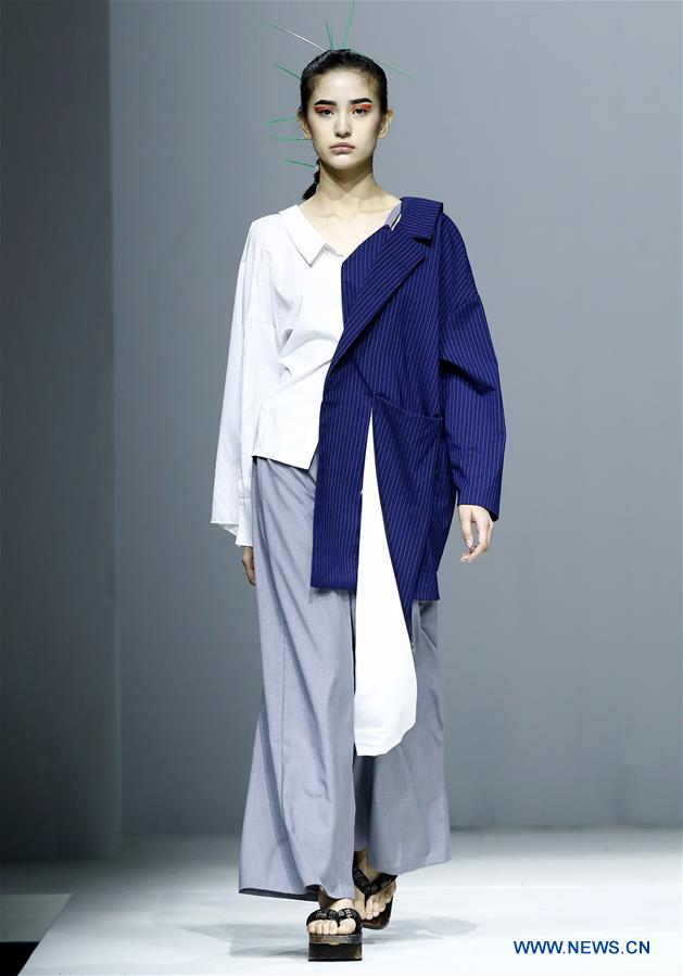 CHINA-BEIJING-GRADUATE FASHION WEEK (CN)