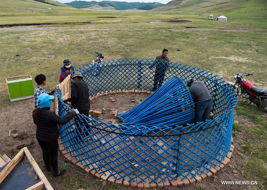 CHINA-INNER MONGOLIA-LIVESTOCK TRANSFER-SUMMER PASTURE (CN)