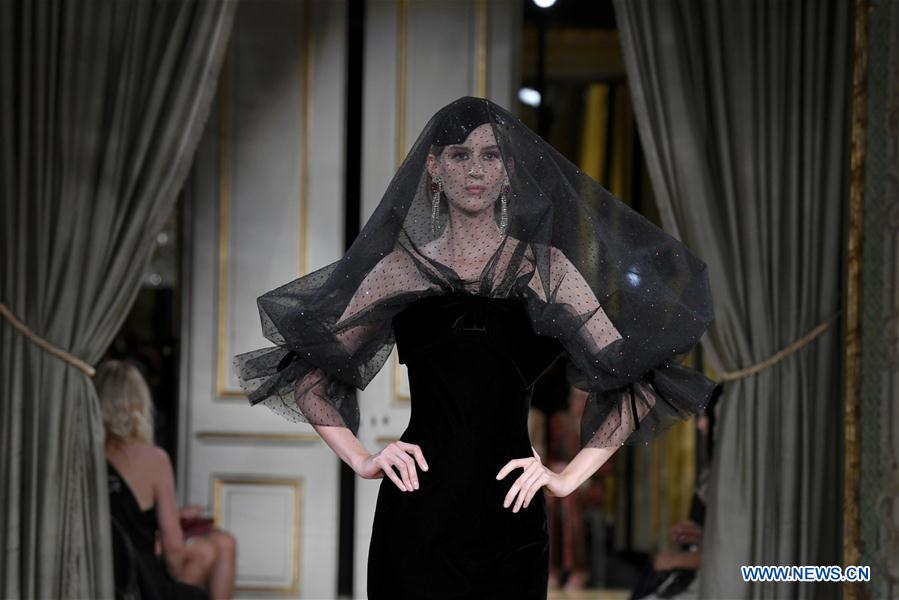 FRANCE-PARIS-FASHION-HAUTE COUTURE-ARMANI