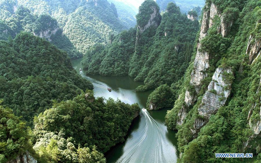 #CHINA-HUNAN-ZHANGJIAJIE-SUMMER-LEISURE (CN)