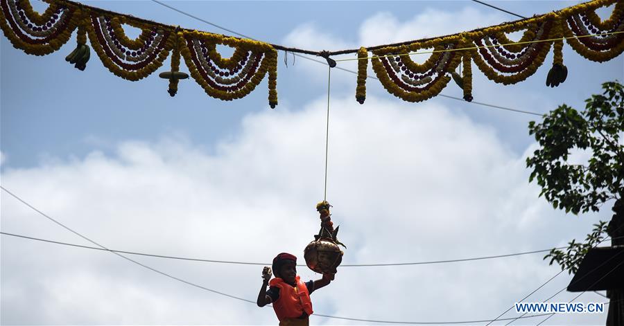 INDIA-MUMBAI-FESTIVAL-JANMASHTAMI