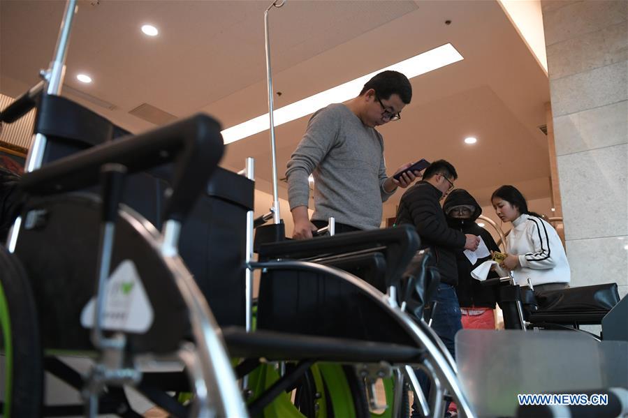 CHINA-GANSU-LANZHOU-HOSPITAL-SHARED WHEELCHAIR (CN)