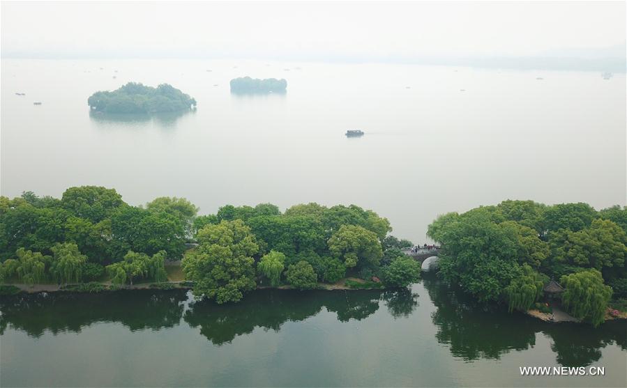 CHINA-ZHEJIANG-HANGZHOU-WEST LAKE-SCENERY (CN)