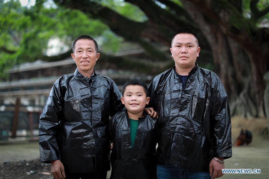 (SP)CHINA-GUIZHOU-LIPING-SIZHAI VILLAGE-TRADITIONAL WRESTLING (CN)