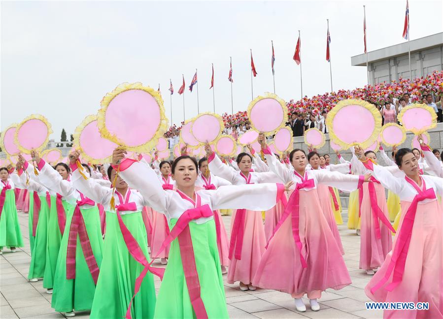 DPRK-PYONGYANG-XI JINPING-PEOPLE-WELCOME