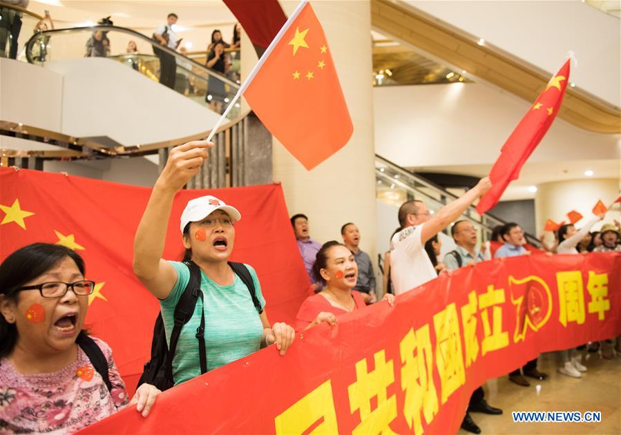 CHINA-HONG KONG-PATRIOTIC FLASH MOB (CN)