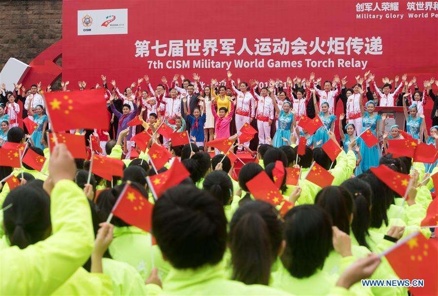 (SP)CHINA-WUHAN-7TH MILITARY WORLD GAMES-TORCH RELAY 