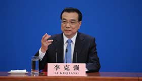 Premier Li Keqiang meets the press