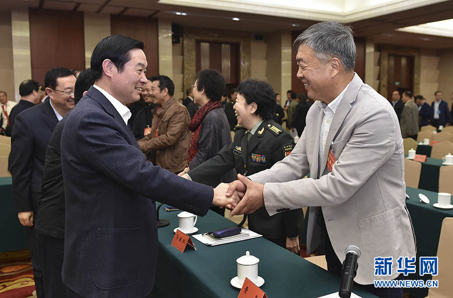 10月10日，在习近平总书记主持召开文艺工作座谈会并发表重要讲话两周年之际，中宣部在北京召开繁荣文艺创作经验交流会。中共中央政治局委员、中央书记处书记、中宣部部长刘奇葆出席会议并讲话。新华社记者高洁摄